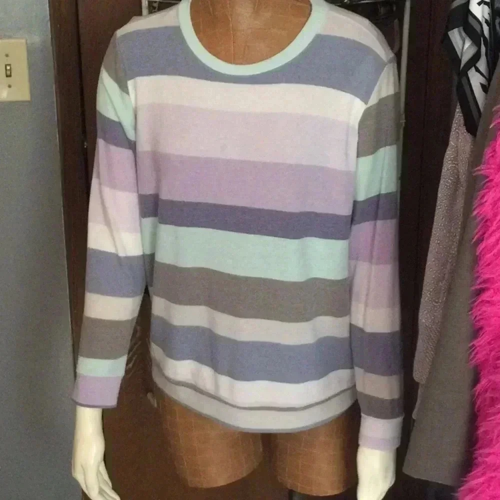 Boutique Women’s Small Striped Sweater